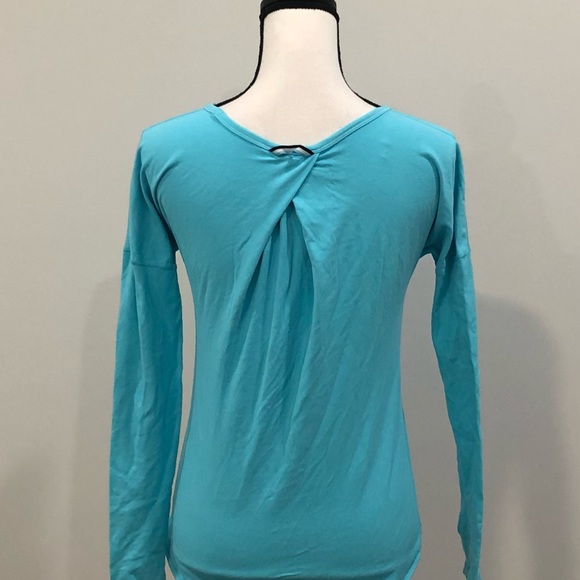 Girl’s Ivivva Active Top - Picture 2 of 3